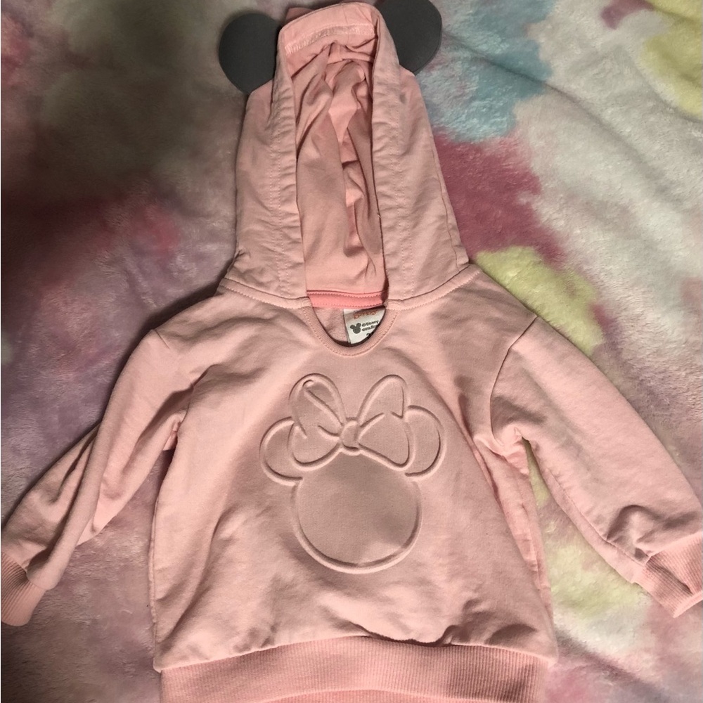 Disneys Minnie Mouse outfit